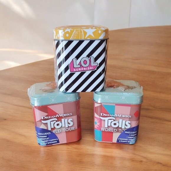 Trolls World Tour (2) and LOL Surprise (1) Tins Sealed Wristlet Charm Magnet - Picture 1 of 5